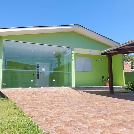 Casa Para Aluguel De Veraneio Em ตอร์เฮส ภายนอก รูปภาพ