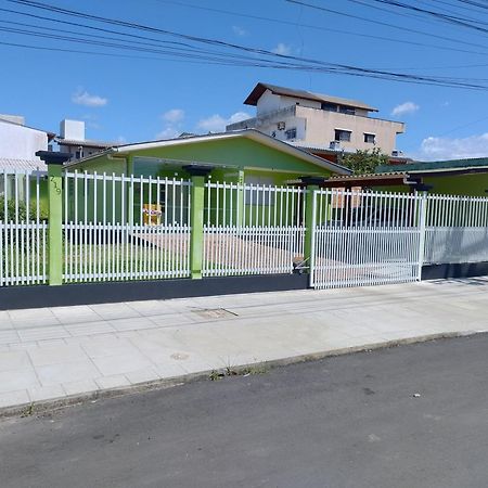 Casa Para Aluguel De Veraneio Em ตอร์เฮส ภายนอก รูปภาพ