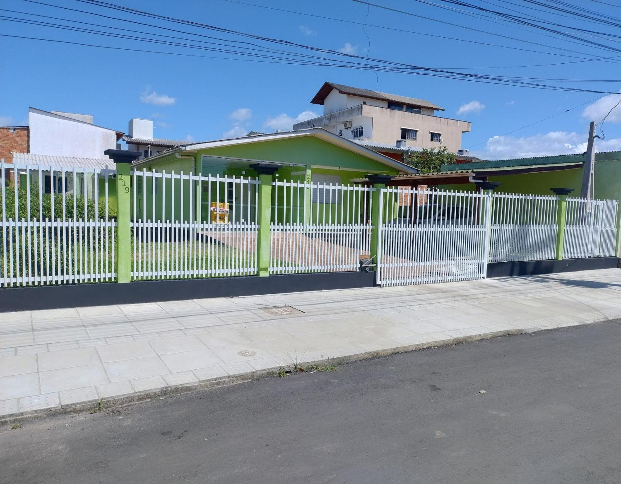 Casa Para Aluguel De Veraneio Em ตอร์เฮส ภายนอก รูปภาพ